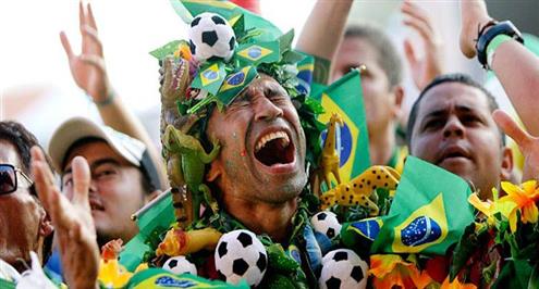 صباحك أوروبي .. البرازيل تحذر زائريها من القرش المفترس .. والشكوى من الملاعب بدأت